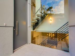 940 Burleigh Drive, Pasadena CA 91105