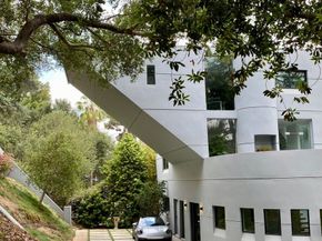 940 Burleigh Drive, Pasadena CA 91105