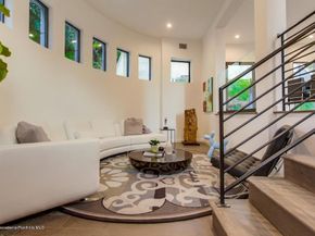 940 Burleigh Drive, Pasadena CA 91105