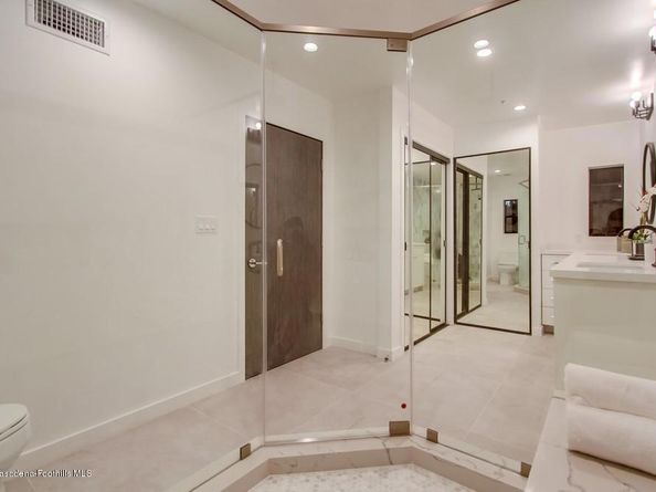 940 Burleigh Drive, Pasadena CA 91105