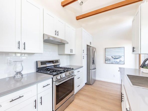 11829 Gateway Boulevard 2, Los Angeles CA 90064