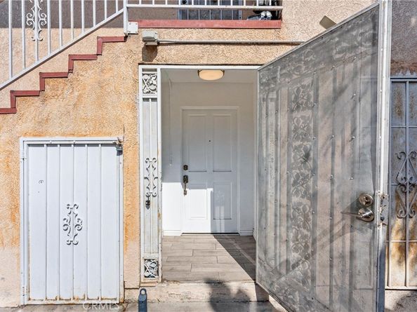 2748 E 58th Street, Huntington Park CA 90255