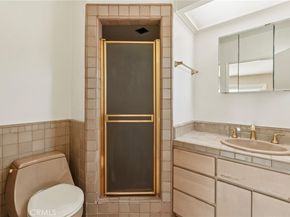 2631 Radnor Avenue, Long Beach CA 90815