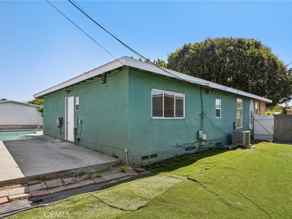 2631 Radnor Avenue, Long Beach CA 90815