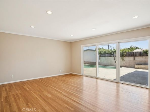 2631 Radnor Avenue, Long Beach CA 90815
