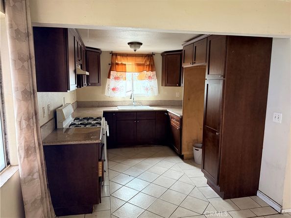 146 83rd Street, Los Angeles CA 90003