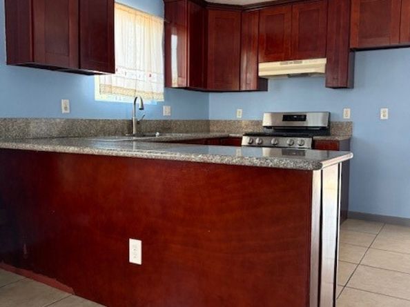 758 E 76th PL Place, Los Angeles CA 90001