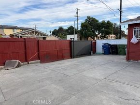 758 E 76th PL Place, Los Angeles CA 90001