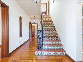 790 Santiago, Long Beach CA 90804