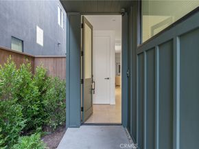 11825 Tennessee Avenue, Los Angeles CA 90064