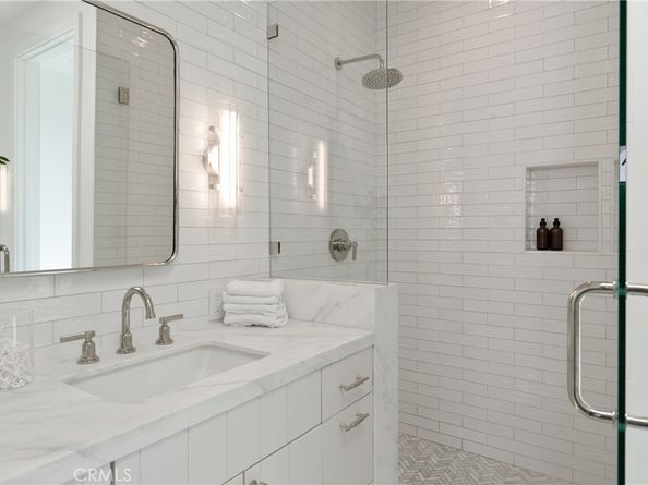 11825 Tennessee Avenue, Los Angeles CA 90064