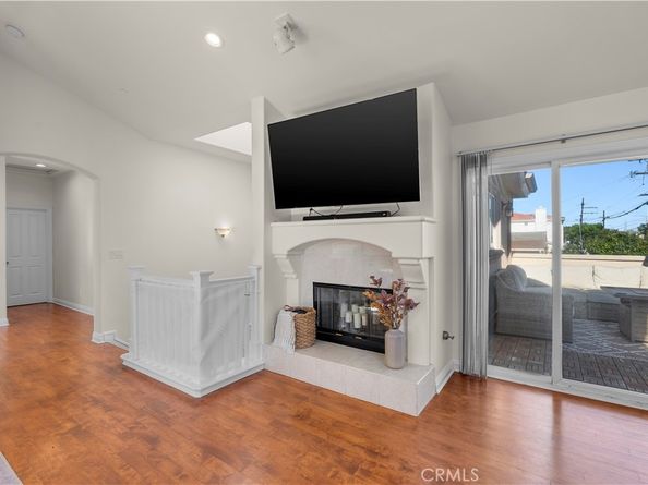 2213 Carnegie Lane A, Redondo Beach CA 90278