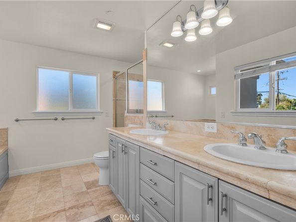 2213 Carnegie Lane A, Redondo Beach CA 90278