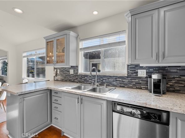 2213 Carnegie Lane A, Redondo Beach CA 90278