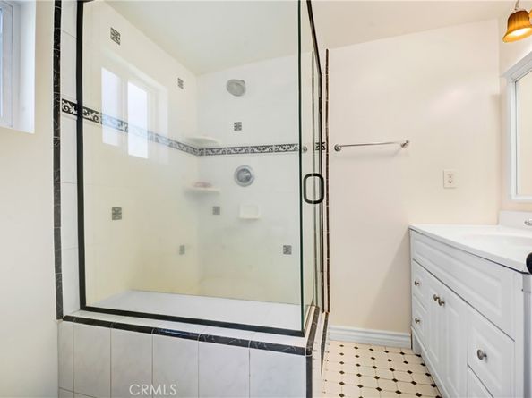 5526 W 117th Street, Inglewood CA 90304