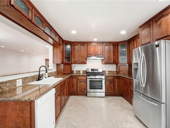 5526 W 117th Street, Inglewood CA 90304