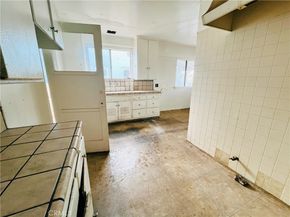 1428 W 89th Street, Los Angeles CA 90047