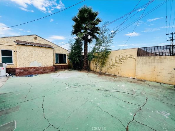 1428 W 89th Street, Los Angeles CA 90047