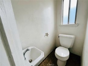 1428 W 89th Street, Los Angeles CA 90047
