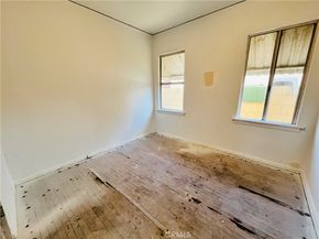 1428 W 89th Street, Los Angeles CA 90047