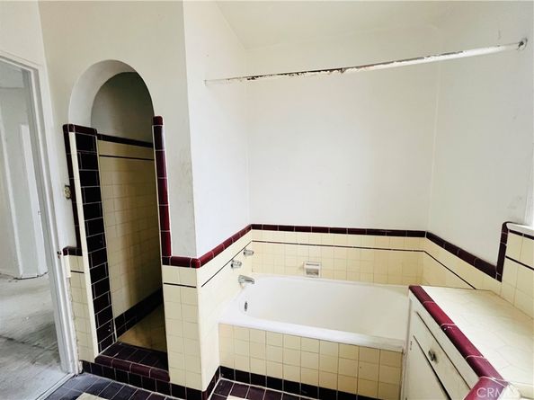 1428 W 89th Street, Los Angeles CA 90047
