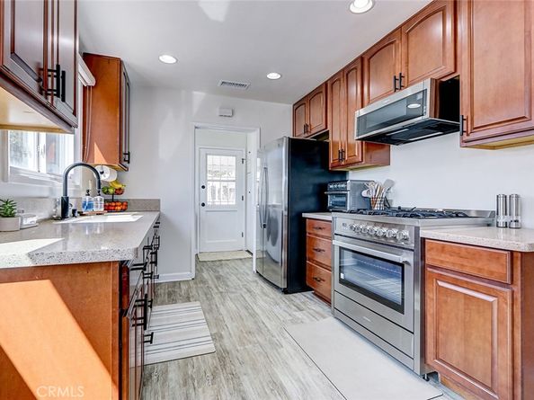 3751 Mcnab Avenue, Long Beach CA 90808