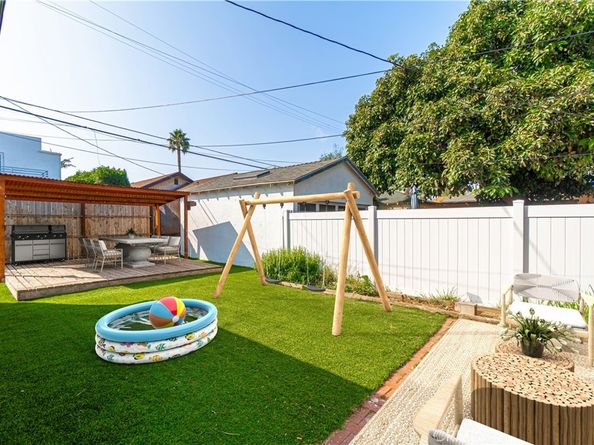 2535 S S Bundy, West Los Angeles CA 90064