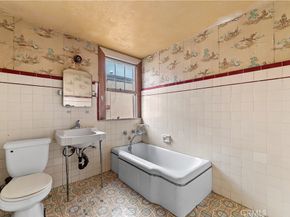 2511 4th Street 1/2, Santa Monica CA 90405