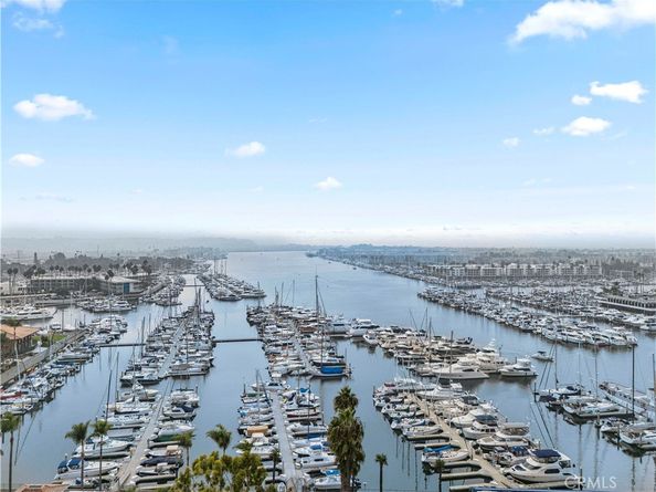 1020 Harbor Crossing Lane, Marina Del Rey CA 90292