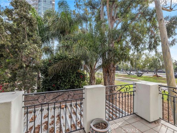 1020 Harbor Crossing Lane, Marina Del Rey CA 90292