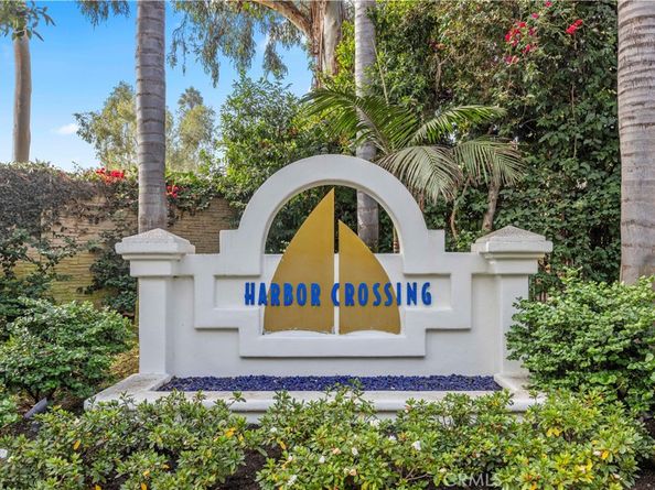 1020 Harbor Crossing Lane, Marina Del Rey CA 90292