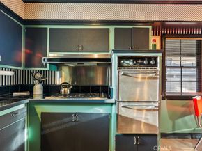 9548 Cedros Avenue, Panorama City CA 91402