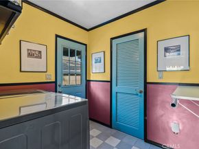 9548 Cedros Avenue, Panorama City CA 91402