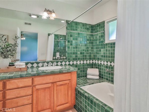 17654 Prairie Street, Northridge CA 91325
