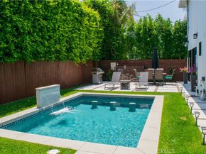 542 N Kilkea Drive, Los Angeles CA 90048