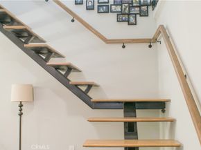 542 N Kilkea Drive, Los Angeles CA 90048