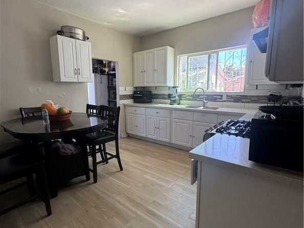 5102 Woodlawn Avenue, Los Angeles CA 90011