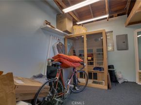 22459 Venido, Woodland Hills CA 91364