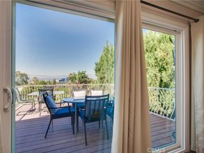 22459 Venido, Woodland Hills CA 91364