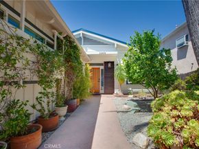 22459 Venido, Woodland Hills CA 91364