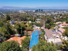 22459 Venido, Woodland Hills CA 91364