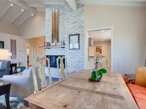 22459 Venido, Woodland Hills CA 91364