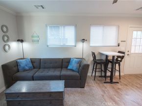22459 Venido, Woodland Hills CA 91364