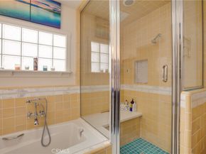 22459 Venido, Woodland Hills CA 91364