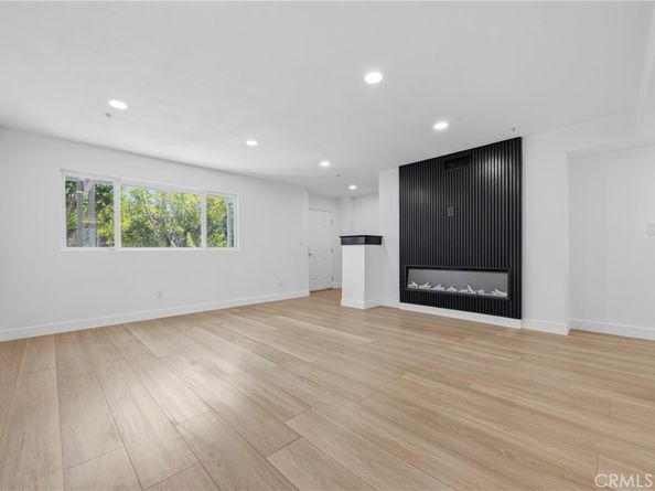 645 W Regent, Inglewood CA 90301