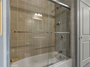 776 S Orange Grove 5, Pasadena CA 91105