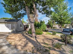 7113 Encino Avenue, Lake Balboa CA 91406