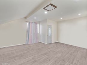 7113 Encino Avenue, Lake Balboa CA 91406