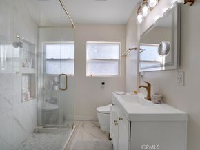 7113 Encino Avenue, Lake Balboa CA 91406