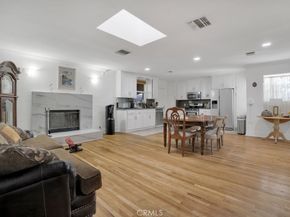 7113 Encino Avenue, Lake Balboa CA 91406